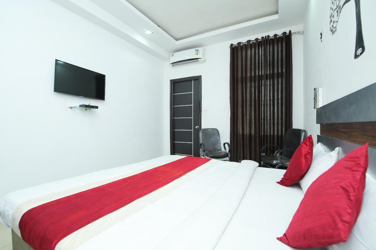 Oyo 3603 White Pearl Hotel Jabalpur Exterior foto